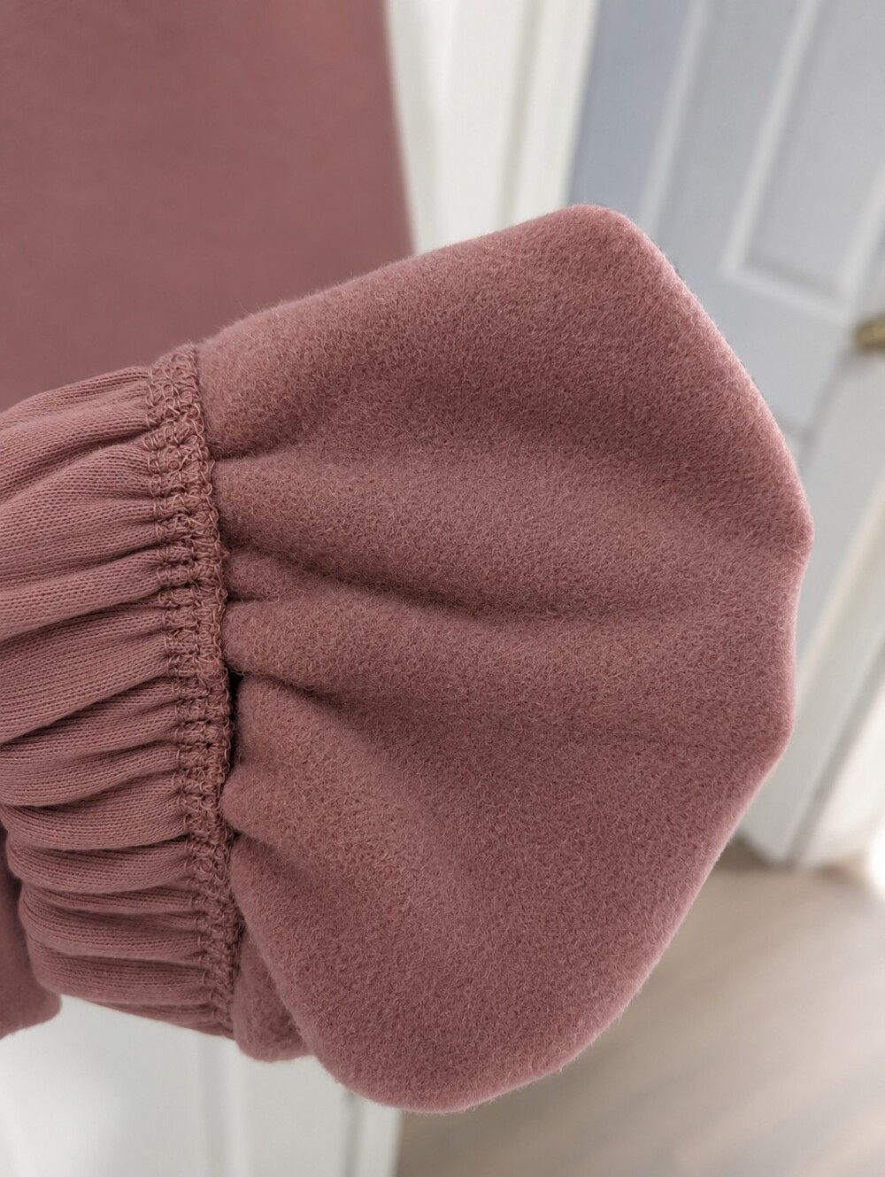 Bozzolo Mauve Fleece Lounge Set Size Large NWOT Sweatshirt & Jogger Sweater Set - Picture 5 of 7